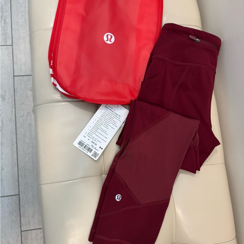 Lululemon Pace Rival Crop Pant, 4, EUC w reusable tote